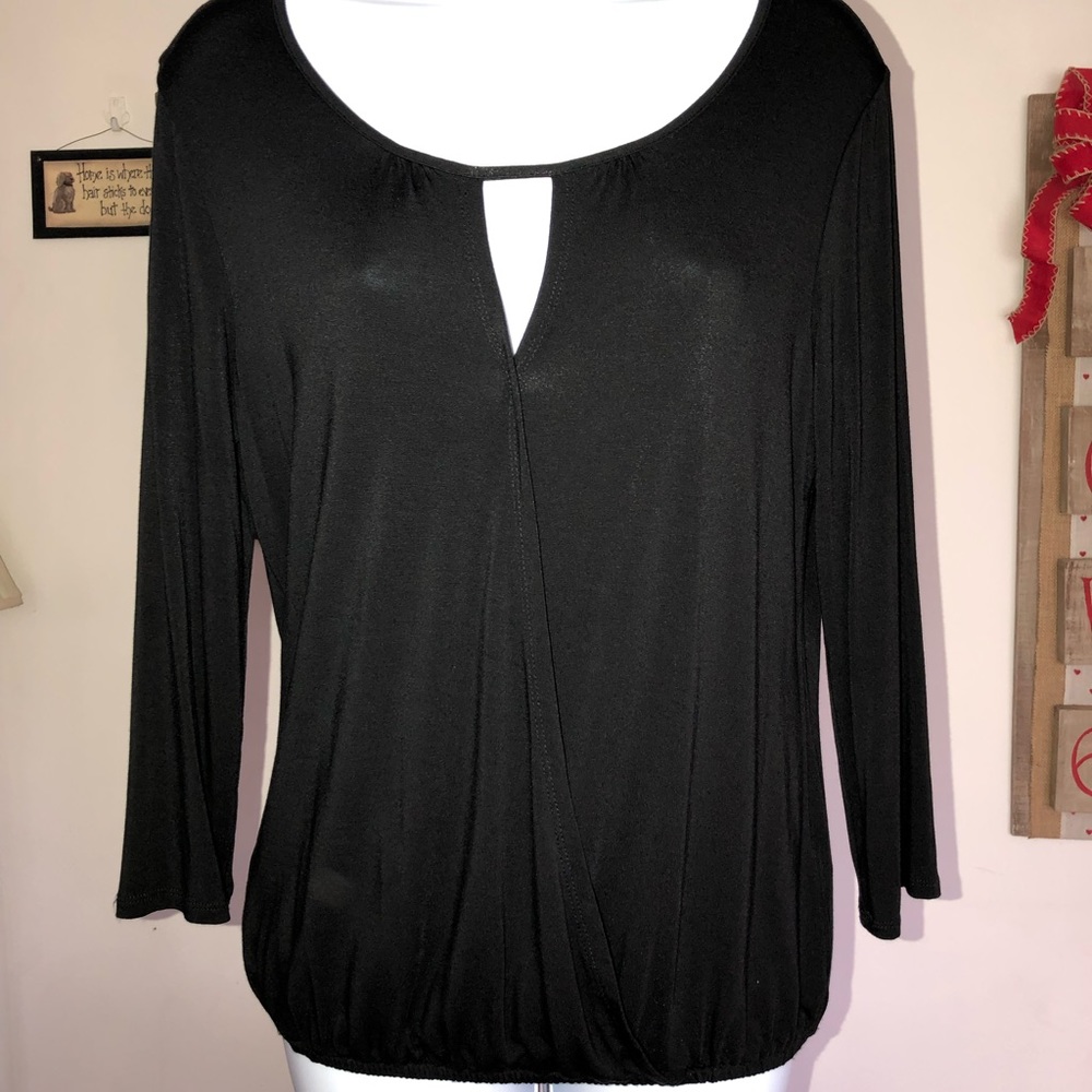🔴SOLD🔴 NWOT! Cable & Gauge Black Blouson Top
